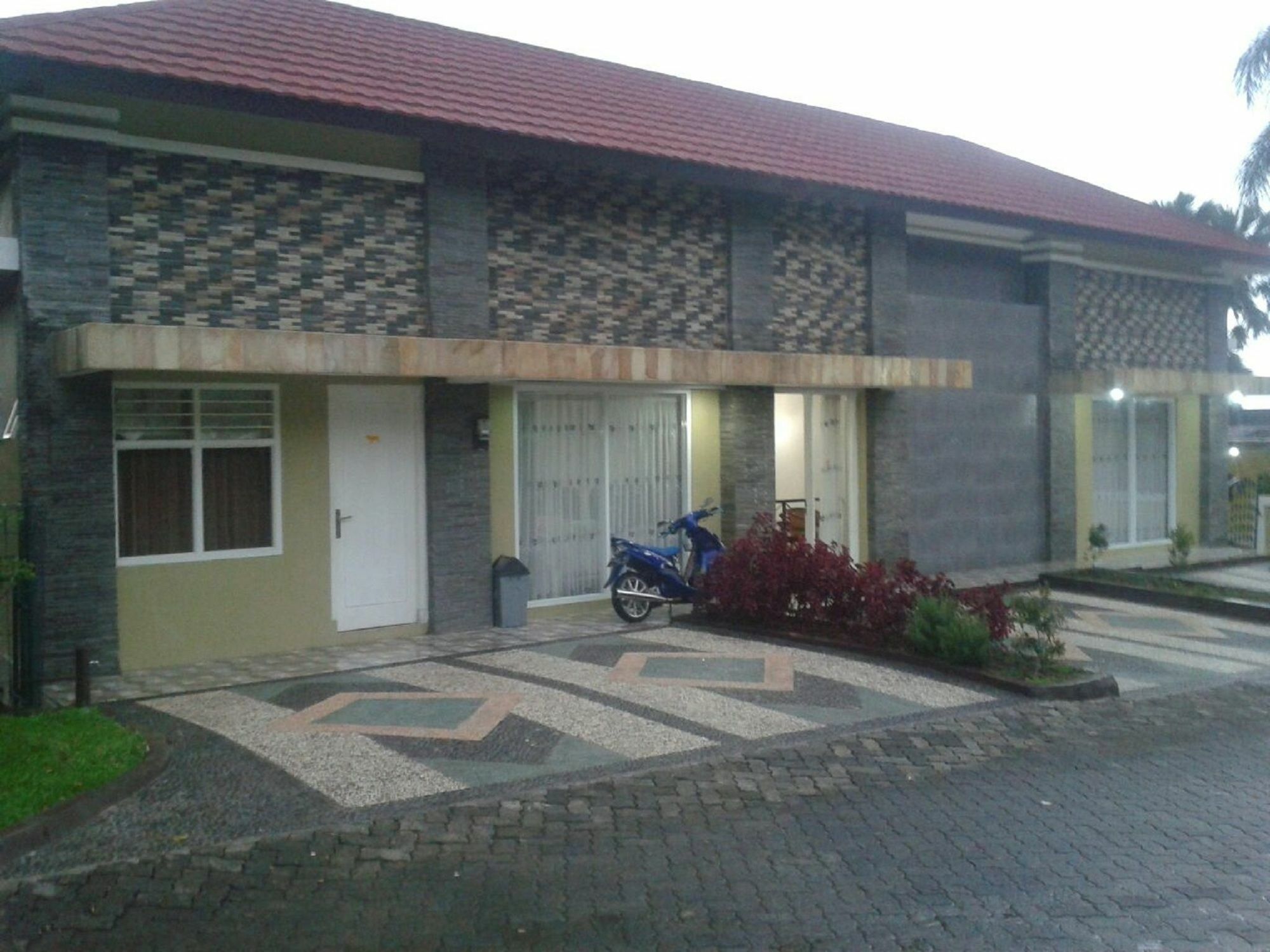 Villa Bukit Danau Cipanas (Bogor) Exterior foto